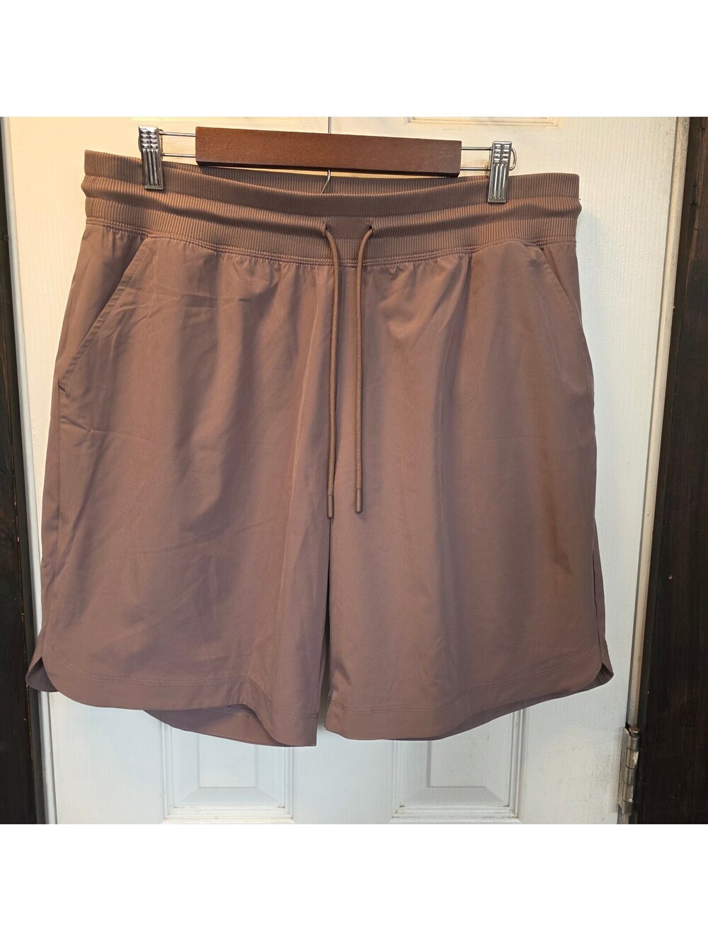 Men's Ideology Casual Elastic Waist Drawstring Shorts in Brown- Large